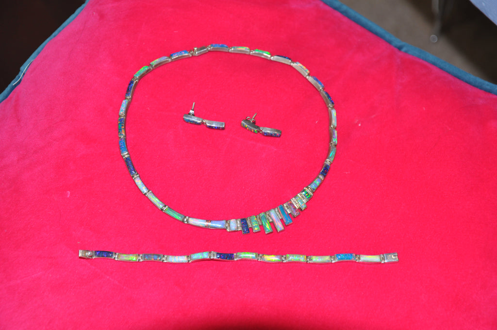 Opal 3-Piece Jewelry Set
