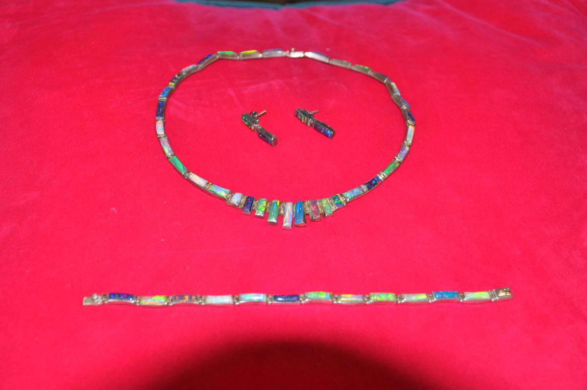 Opal 3-Piece Jewelry Set